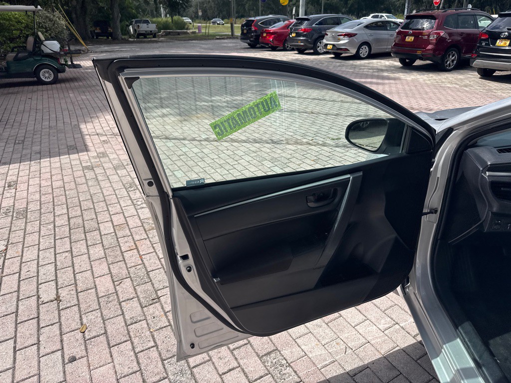 2014 Toyota Corolla Image 20