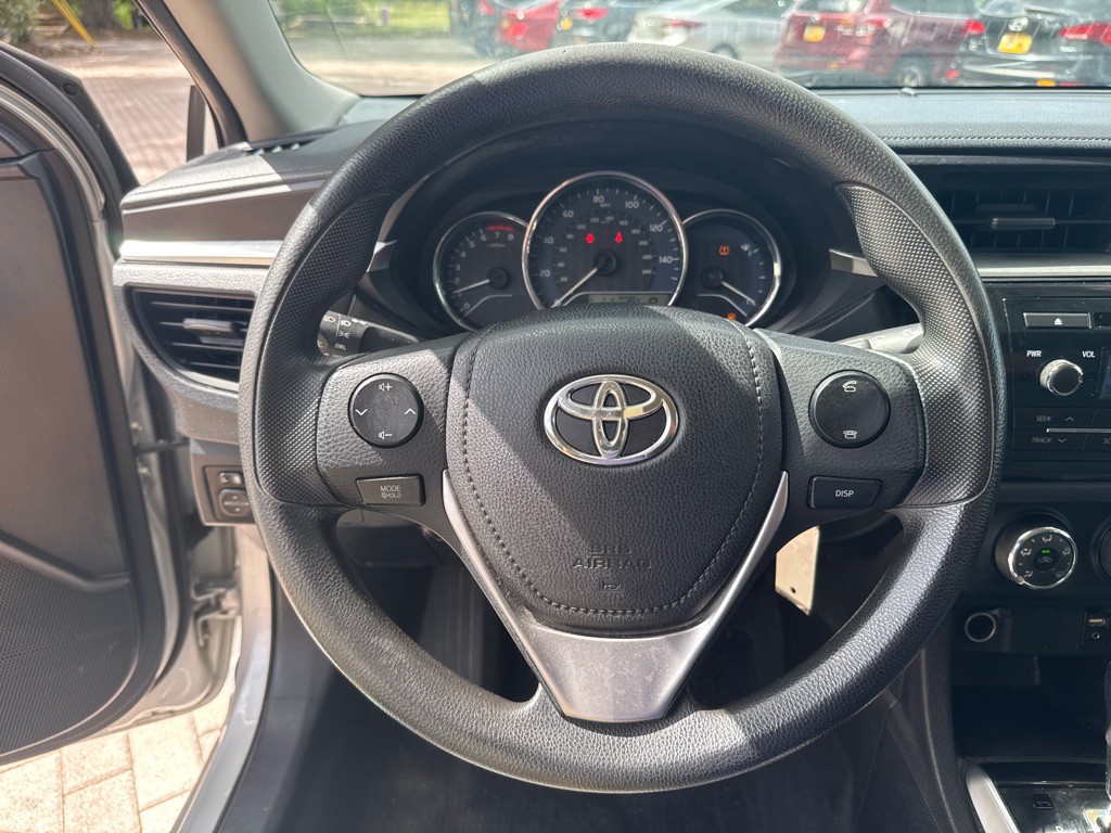 2014 Toyota Corolla Image 23