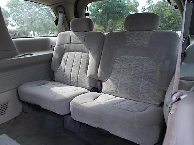 2004 GMC Envoy Image 3