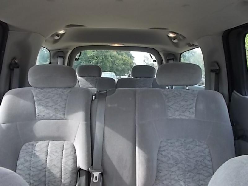 2004 GMC Envoy Image 4