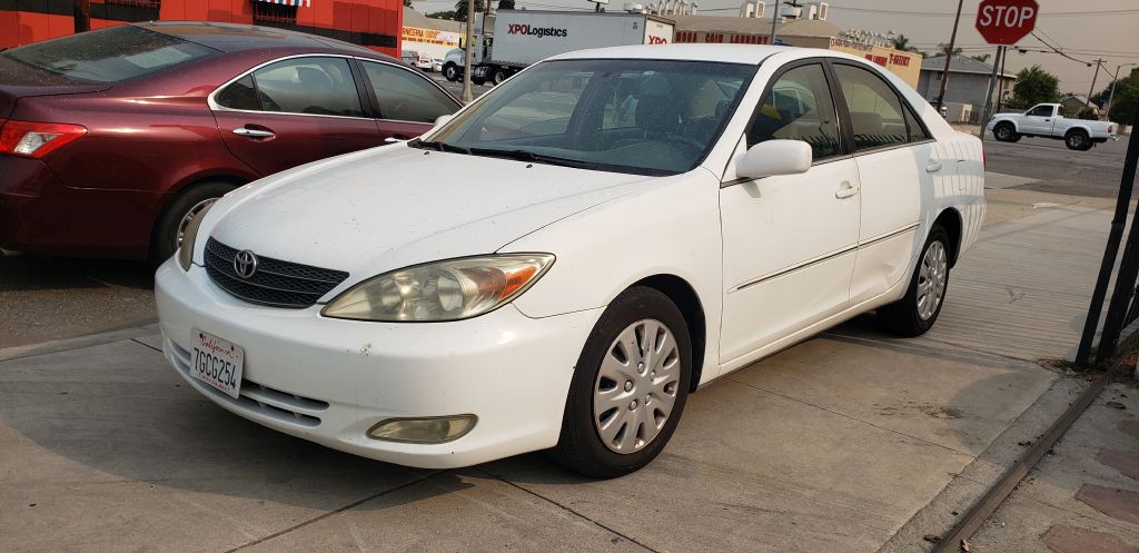 2003 Toyota Camry Image 2