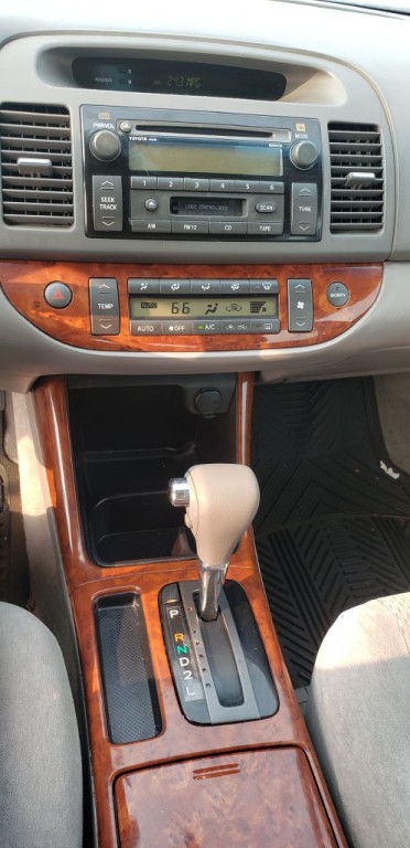 2003 Toyota Camry Image 7