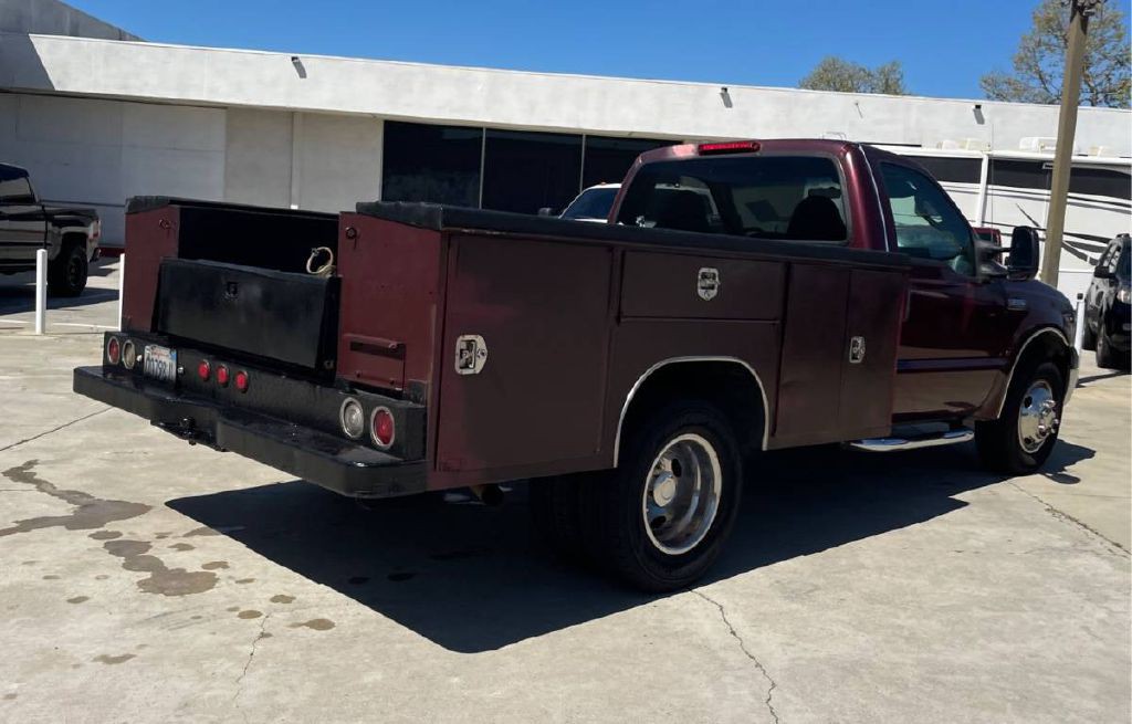 2005 Ford F-350 Image 4