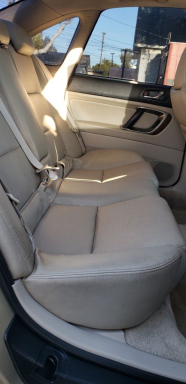 2008 Subaru Legacy Image 9