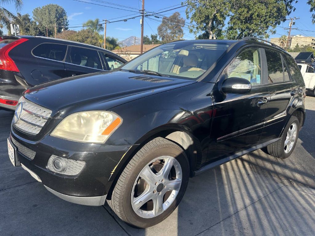 2008 Mercedes-Benz M-Class Image 3