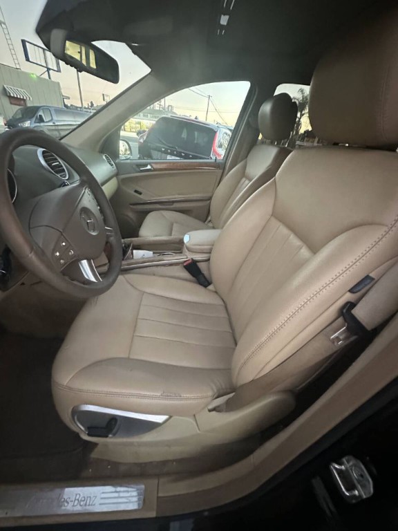 2008 Mercedes-Benz M-Class Image 8