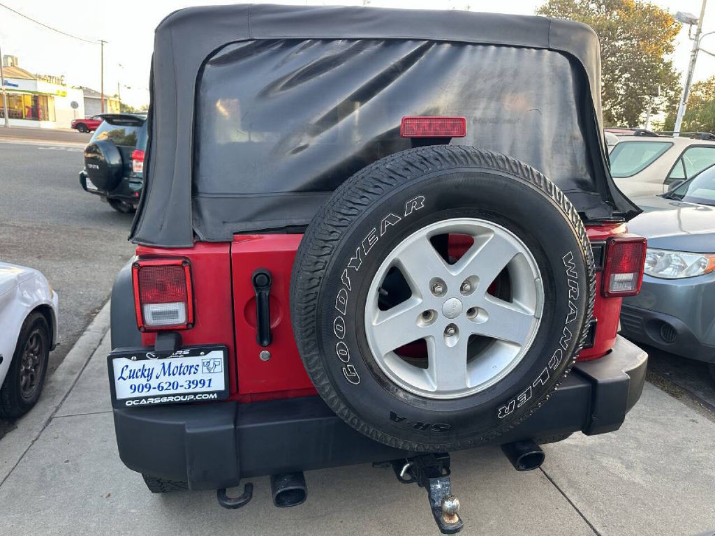2010 Jeep Wrangler Image 5