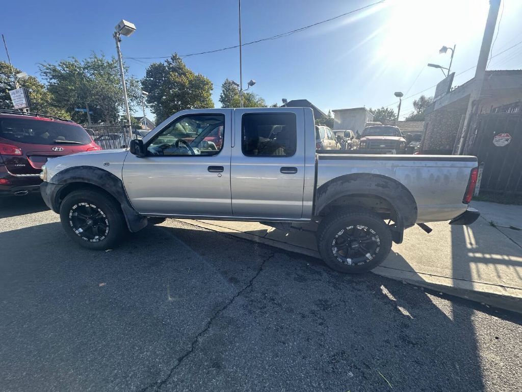 2004 Nissan Frontier Image 8