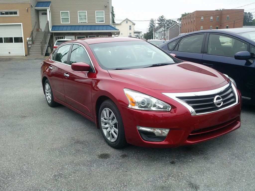 2015 Nissan Altima Image 2