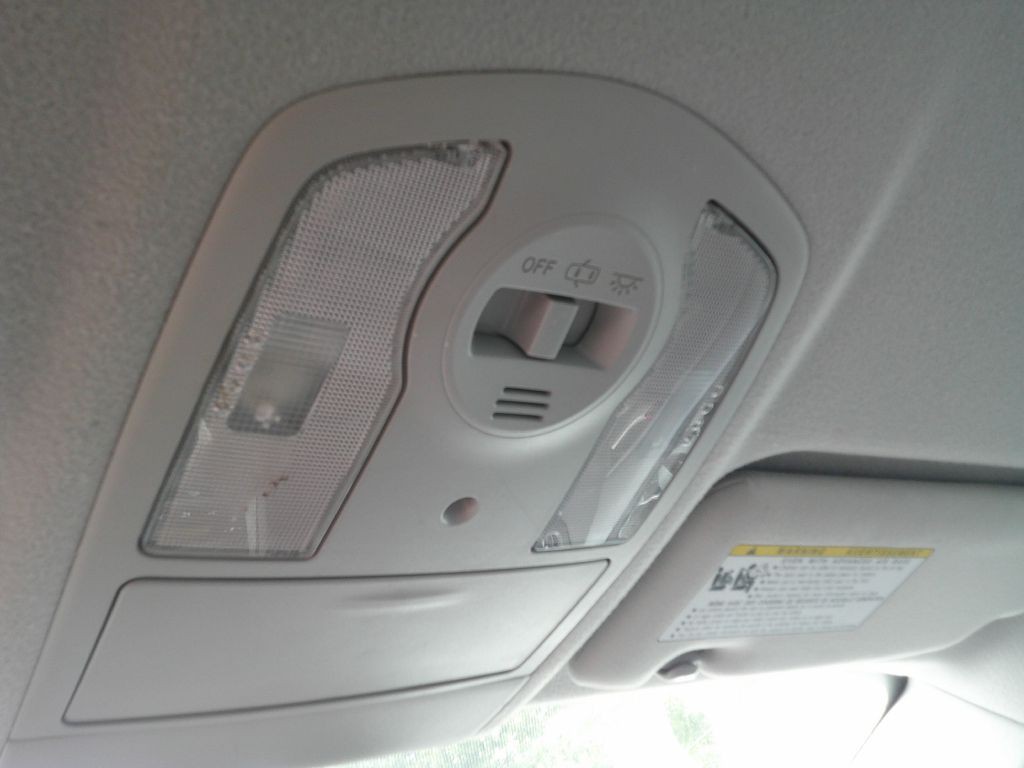 2010 Toyota Prius Image 13