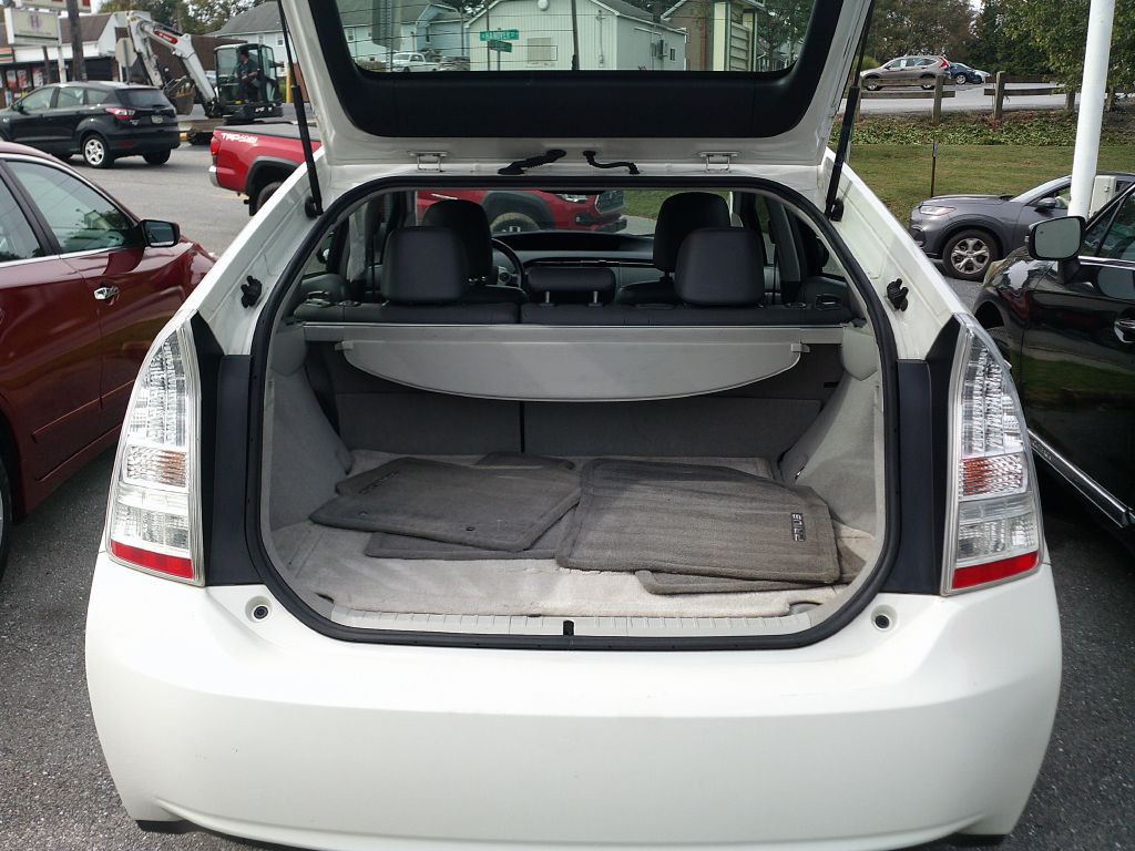 2010 Toyota Prius Image 15