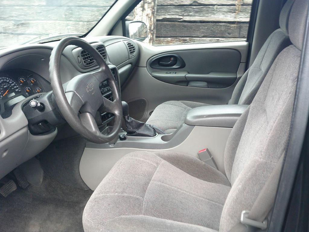 2004 Chevrolet Trailblazer Image 5