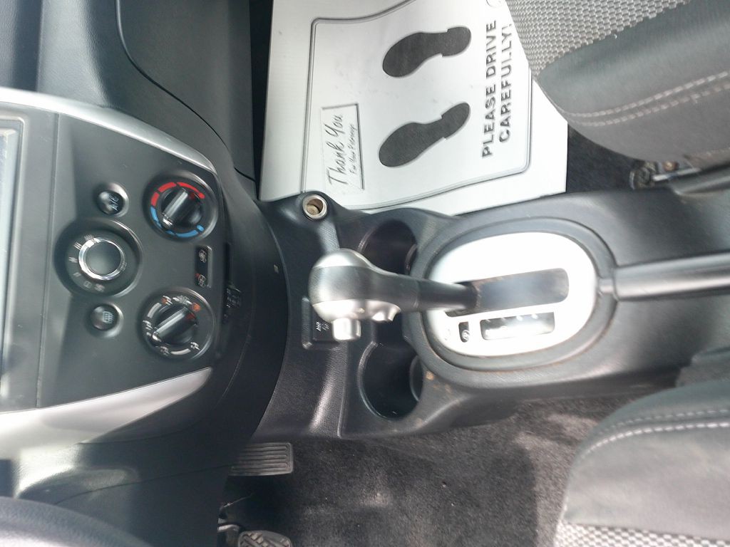 2019 Nissan Versa Image 9