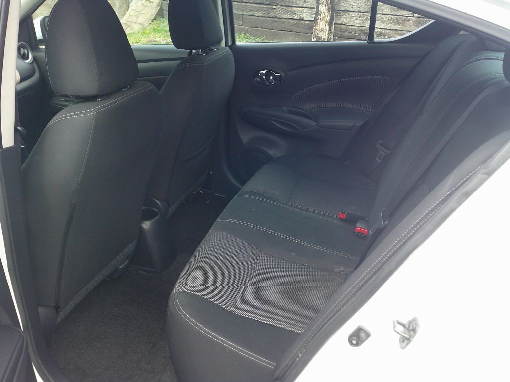 2019 Nissan Versa Image 12