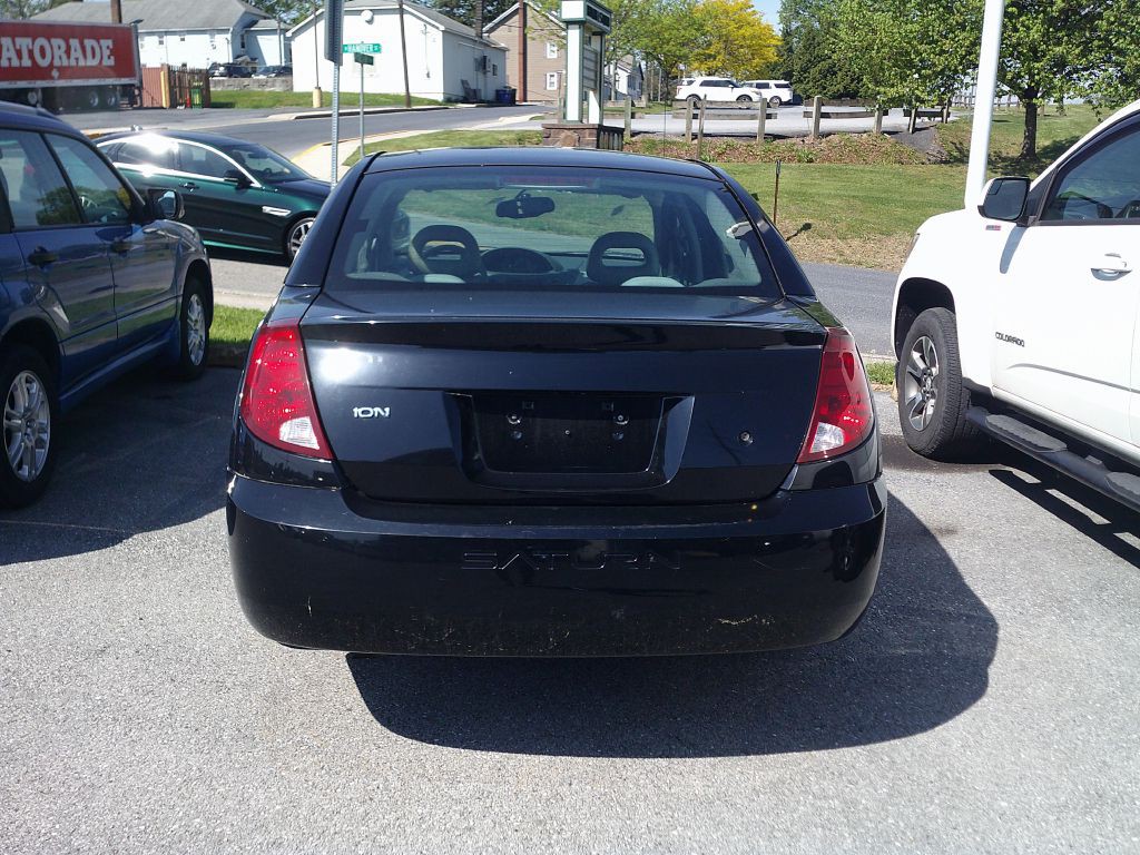 2003 Saturn ION Image 4