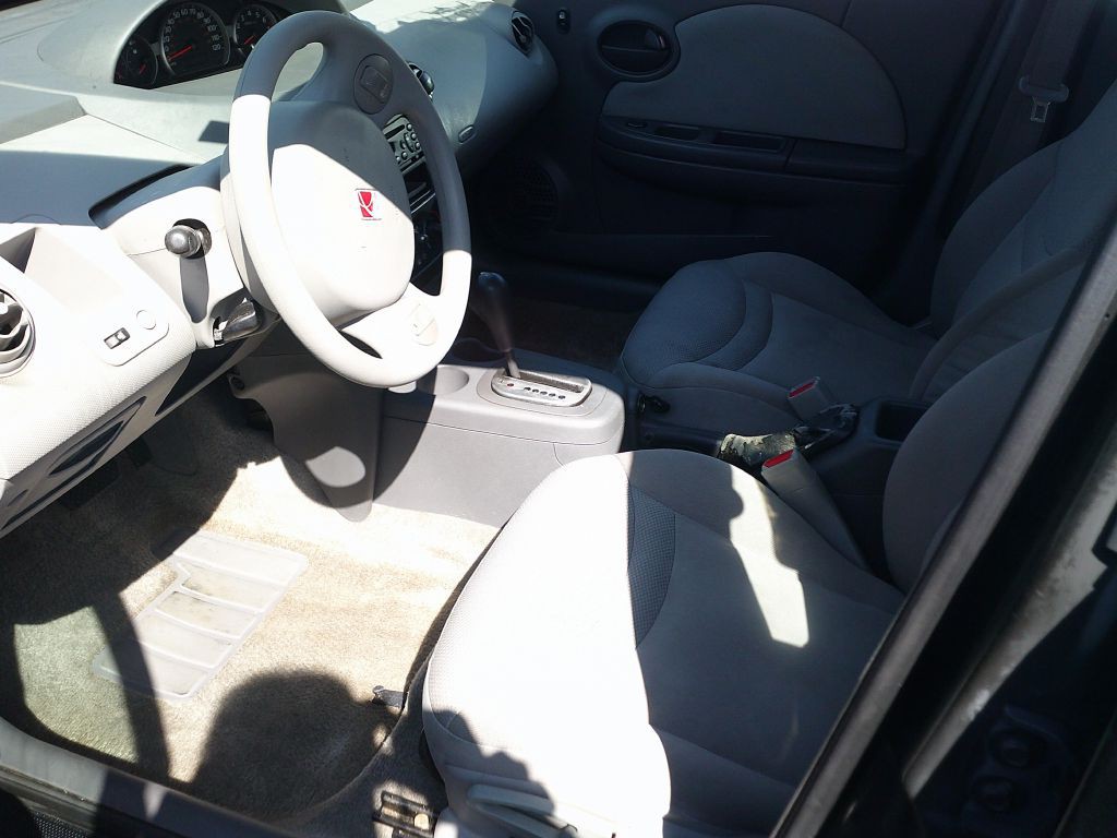 2003 Saturn ION Image 11