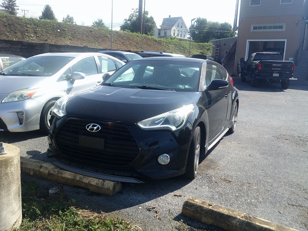 2013 Hyundai Veloster Image 1