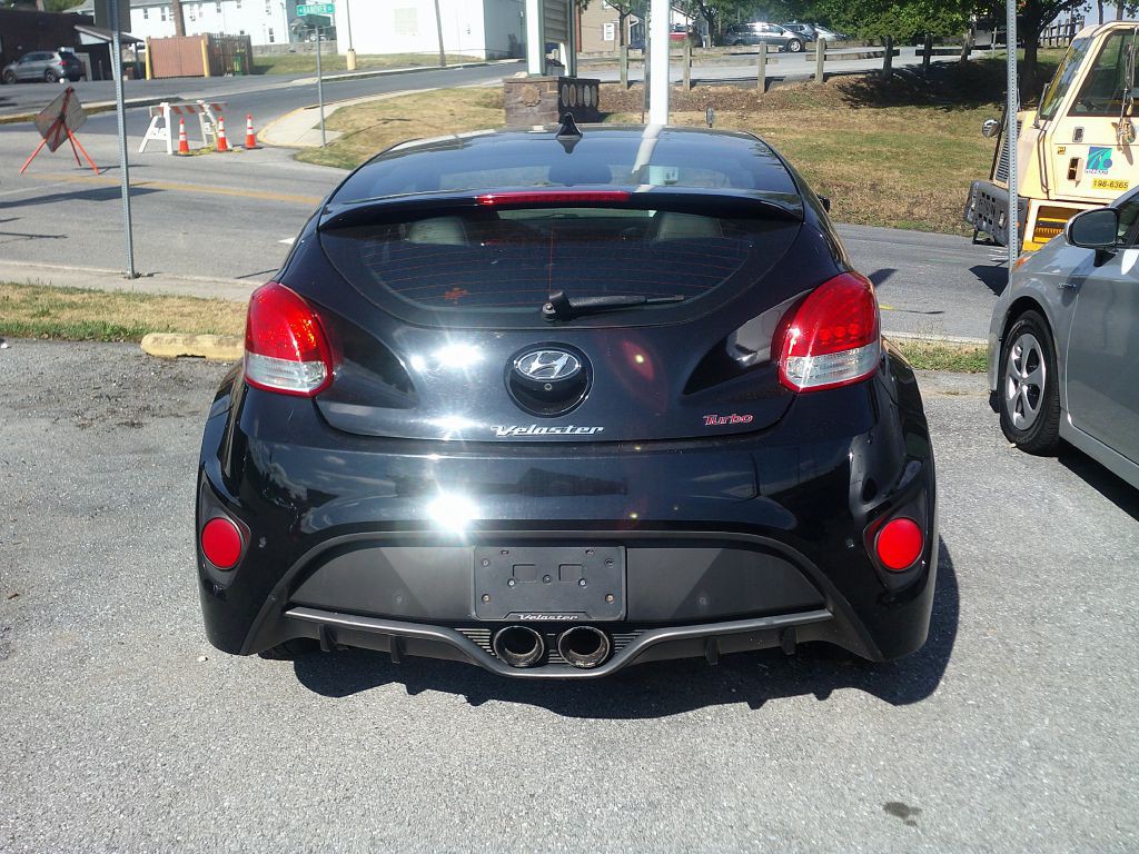 2013 Hyundai Veloster Image 4