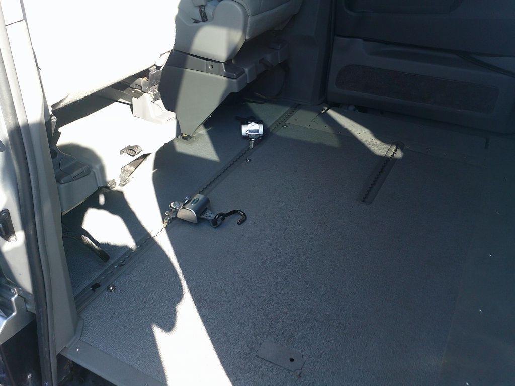 2016 Toyota Sienna Image 19