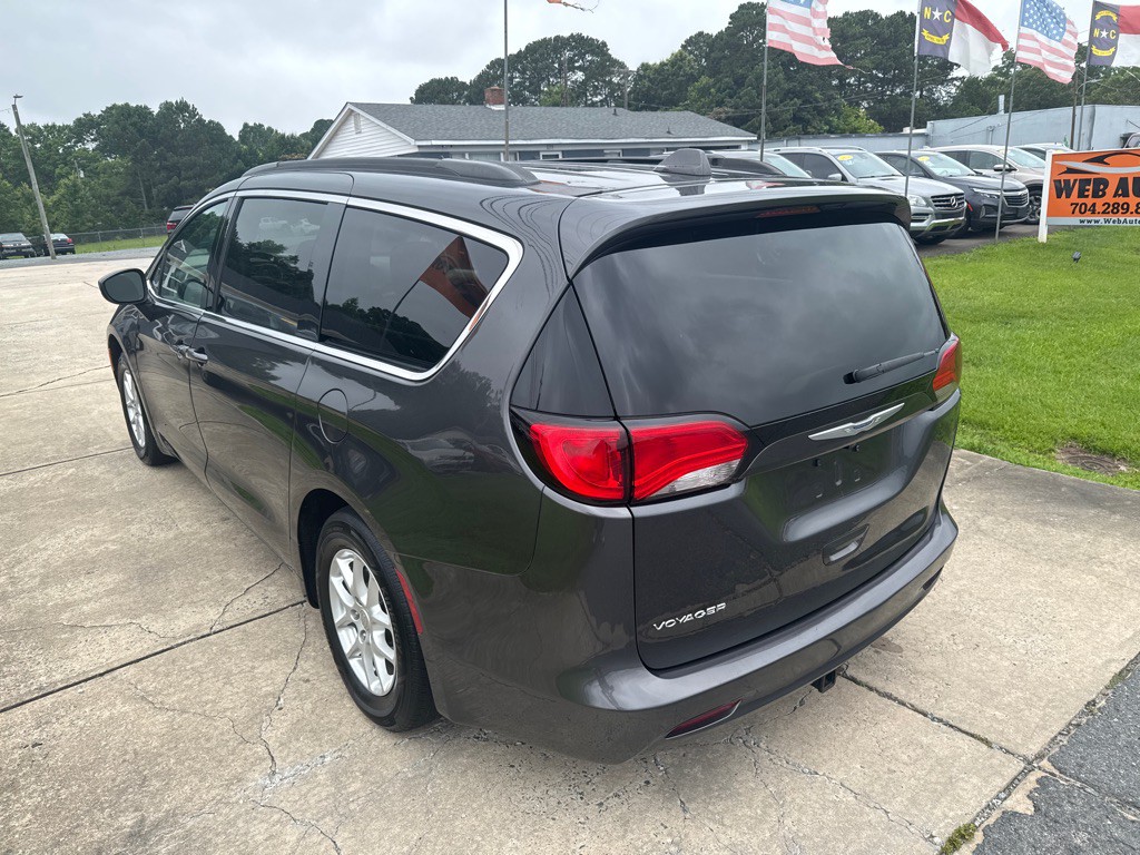 2020 Chrysler Voyager Image 10
