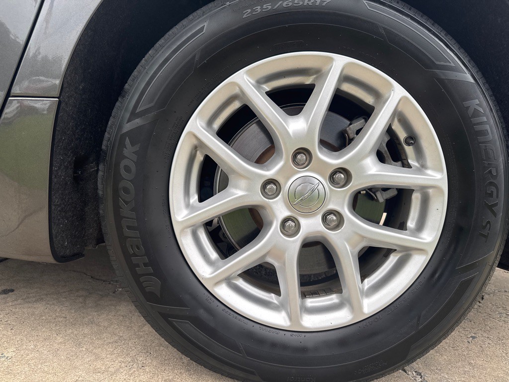 2020 Chrysler Voyager Image 32