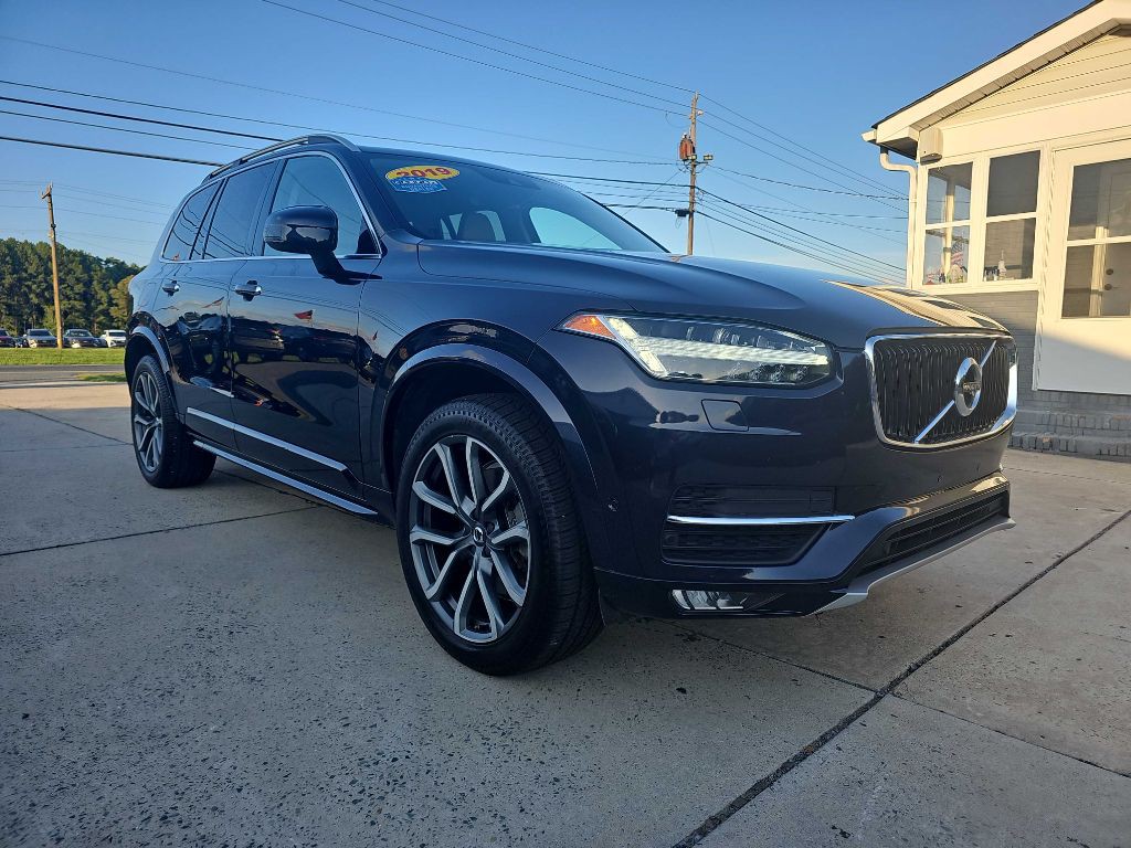 2019 Volvo XC90 Image 2