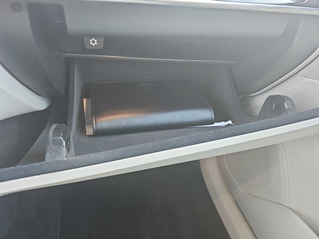 2019 Volvo XC90 Image 22