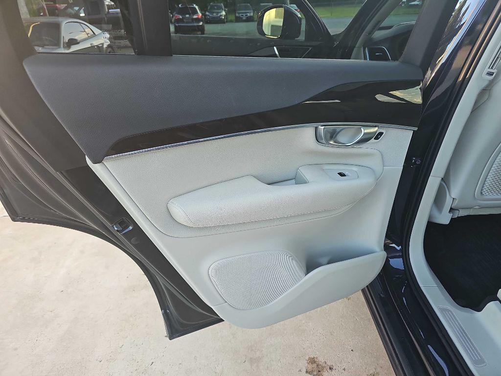 2019 Volvo XC90 Image 36