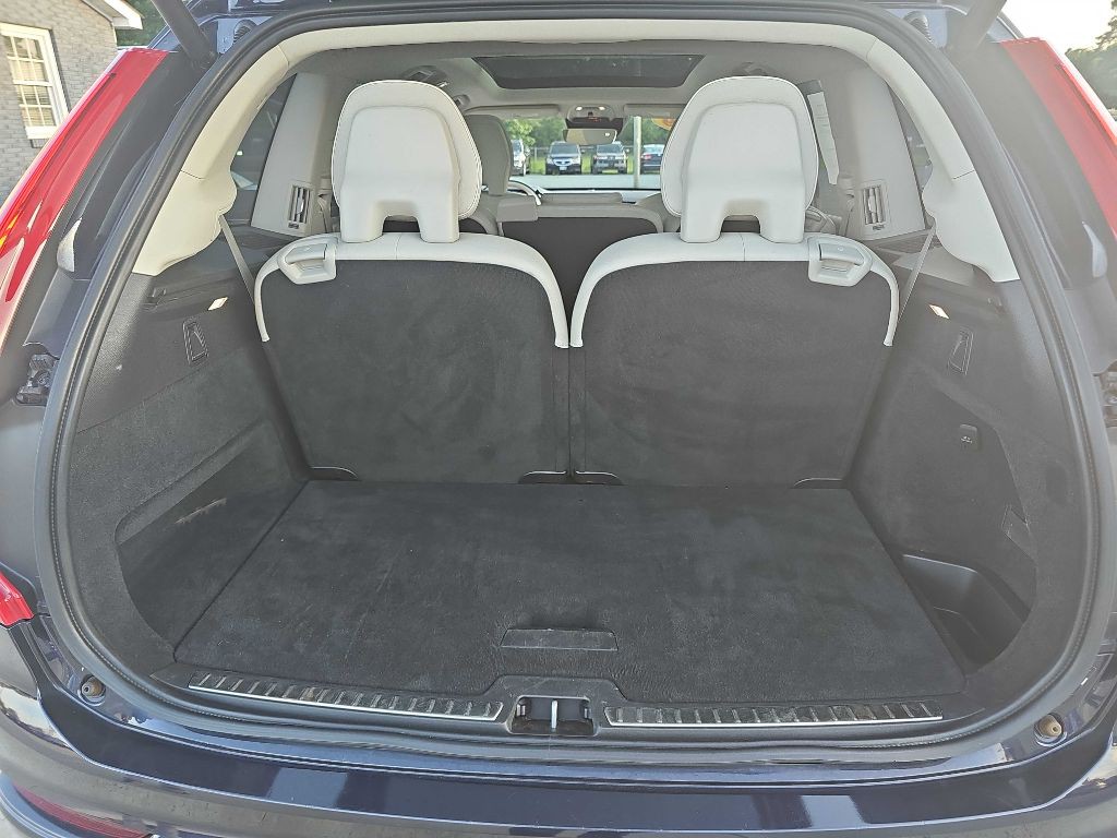 2019 Volvo XC90 Image 38