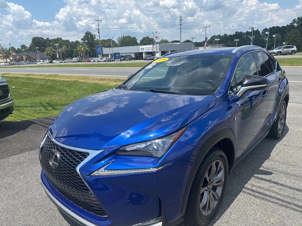 2017 Lexus NX Image 4