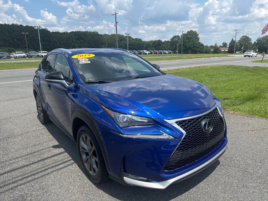 2017 Lexus NX Image 5
