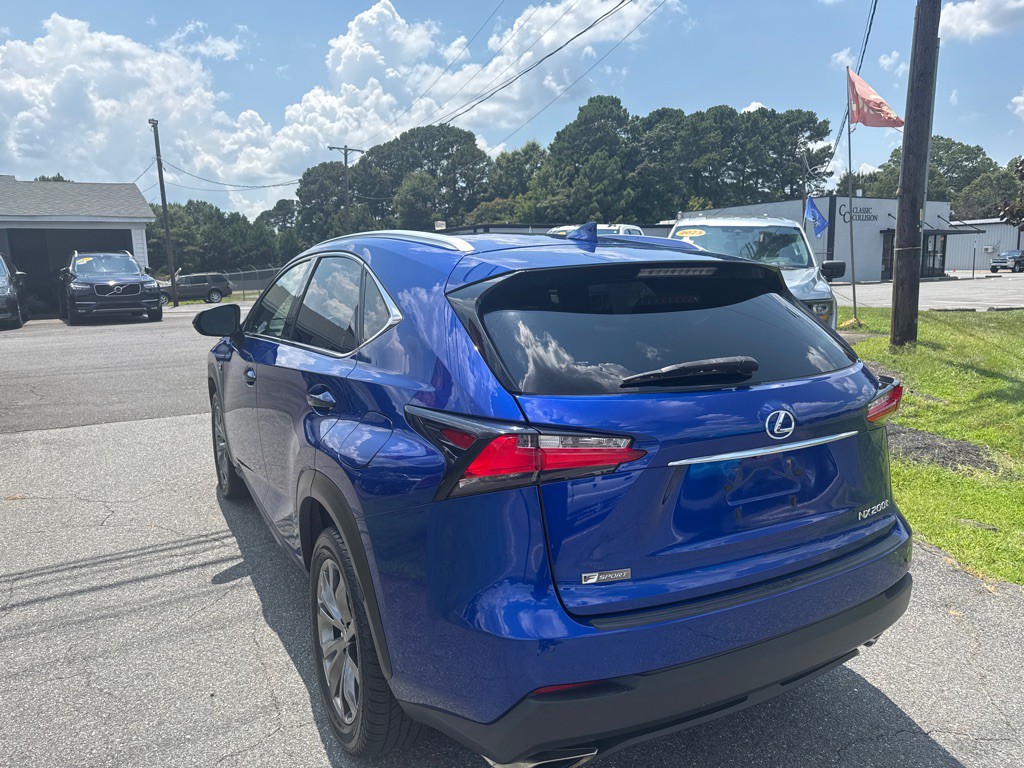 2017 Lexus NX Image 10