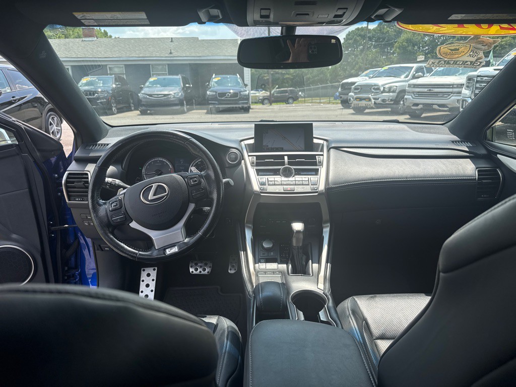 2017 Lexus NX Image 23