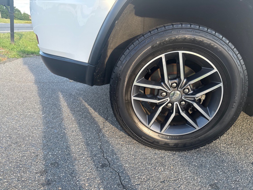 2018 Jeep Grand Cherokee Image 32