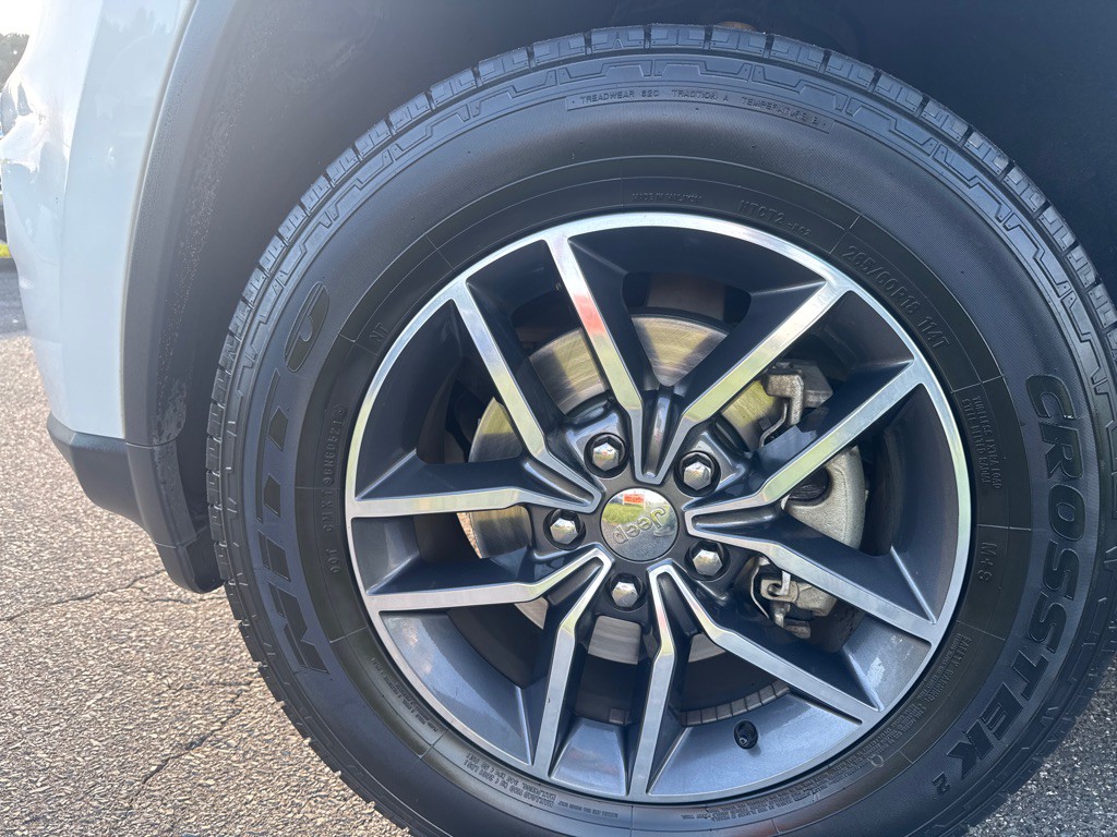 2018 Jeep Grand Cherokee Image 34