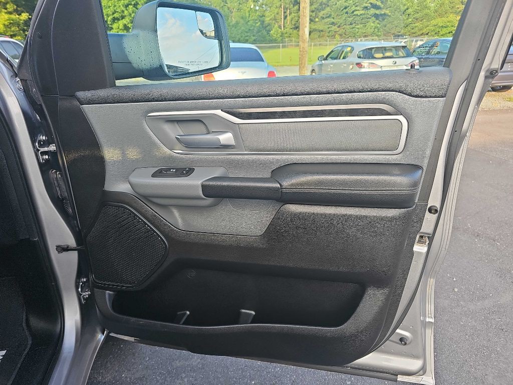 2022 RAM 1500 Image 32