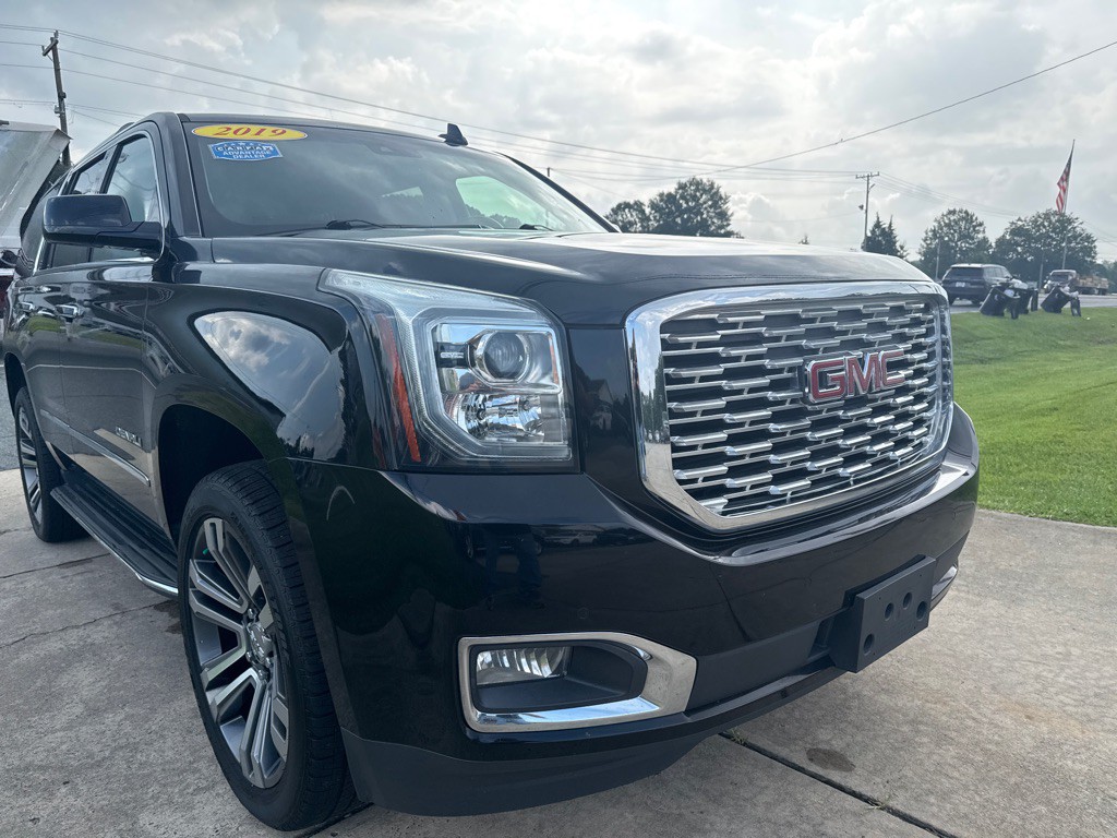 2019 GMC Yukon Image 2