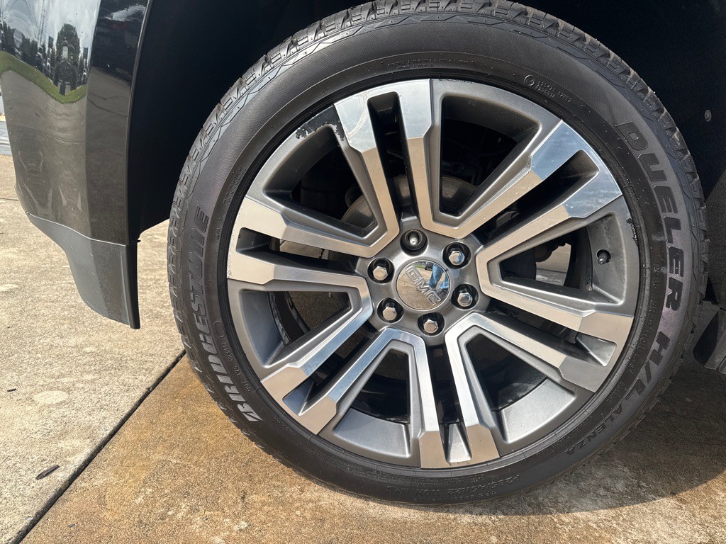 2019 GMC Yukon Image 38