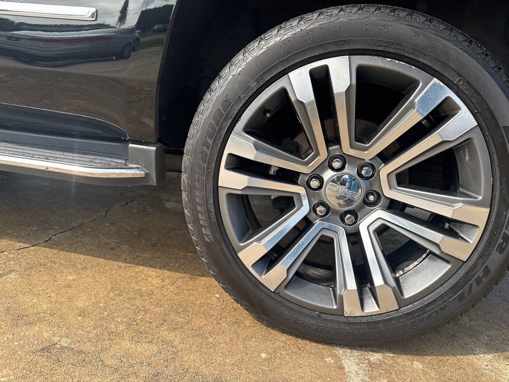 2019 GMC Yukon Image 39