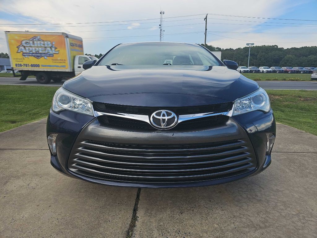 2015 Toyota Camry Image 4