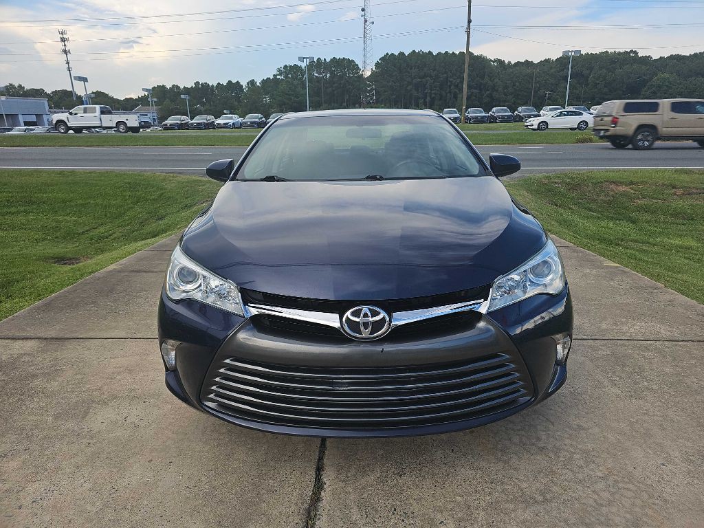 2015 Toyota Camry Image 6