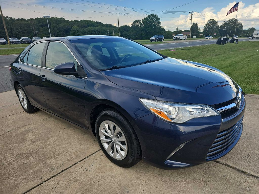 2015 Toyota Camry Image 7