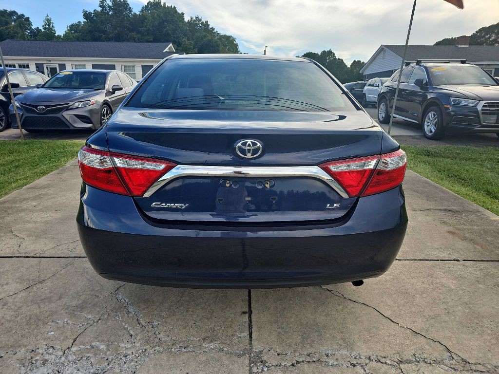 2015 Toyota Camry Image 24