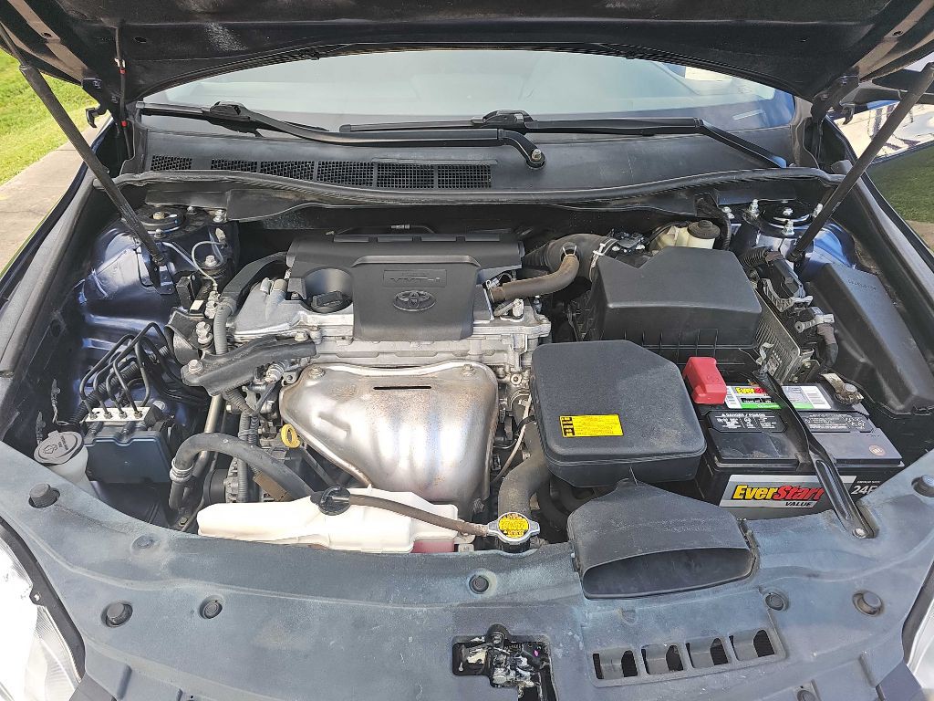 2015 Toyota Camry Image 43