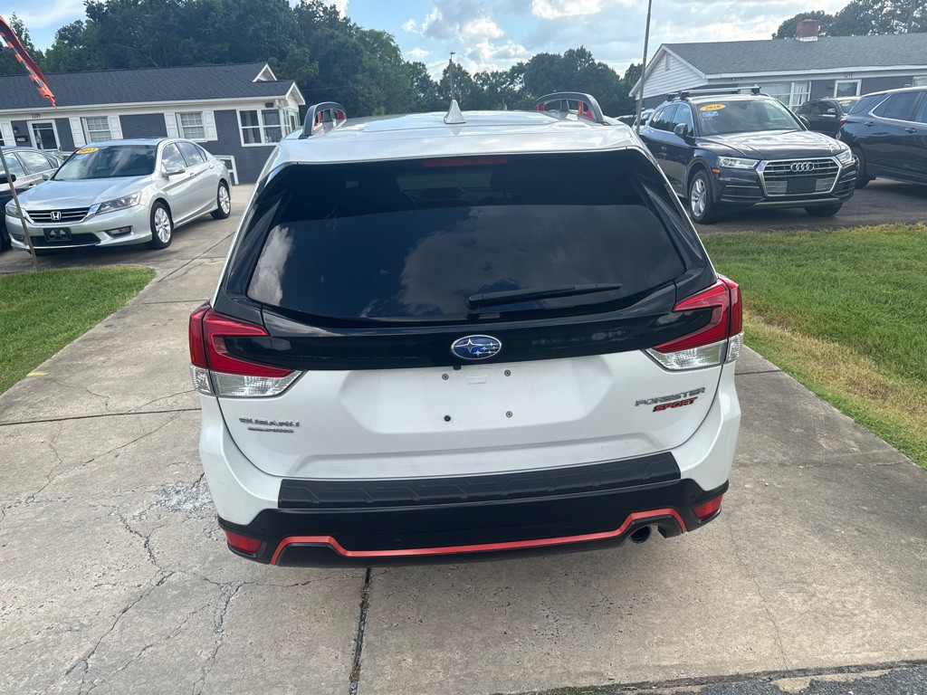 2021 Subaru Forester Image 12