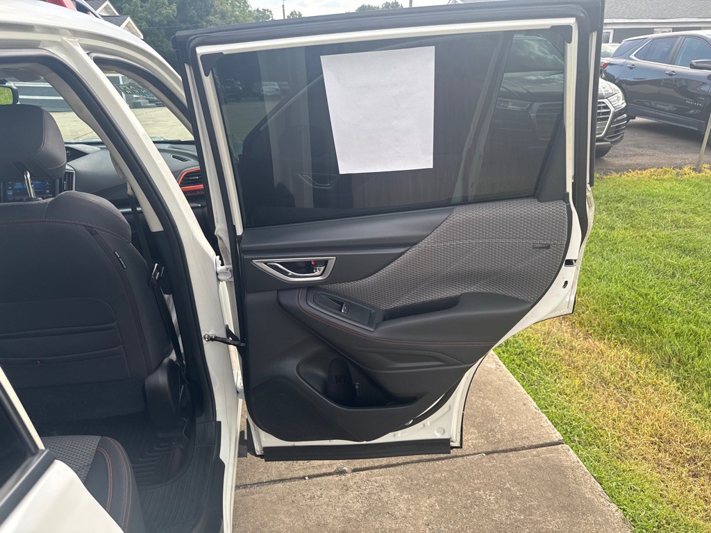 2021 Subaru Forester Image 18