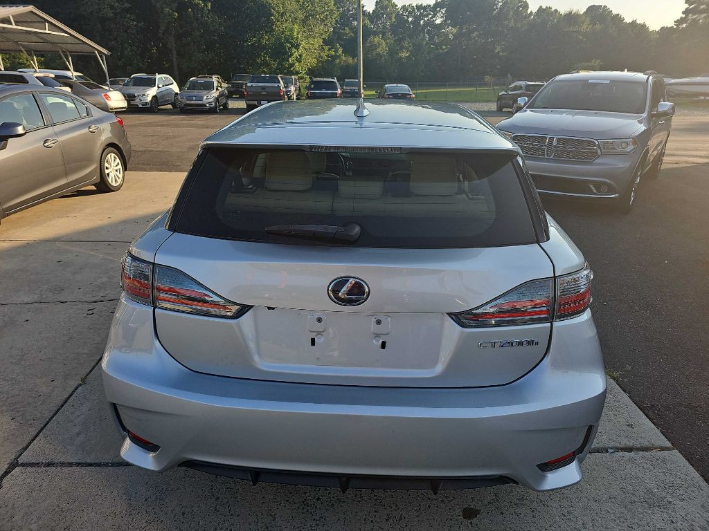 2016 Lexus CT Image 16