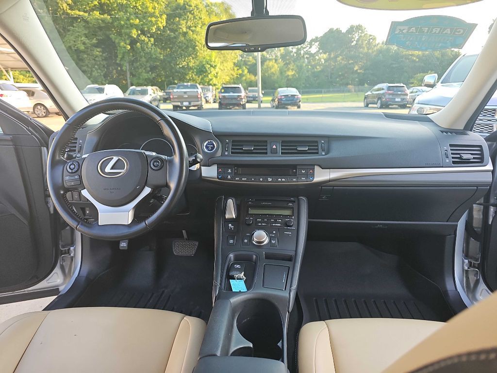 2016 Lexus CT Image 29