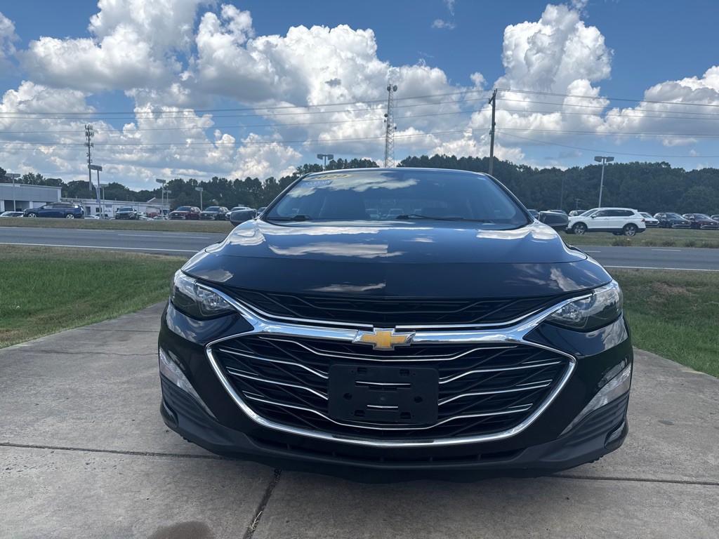 2020 Chevrolet Malibu Image 3