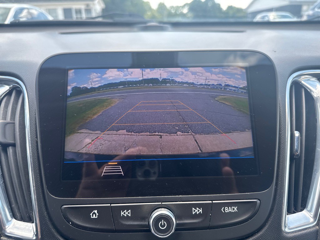 2020 Chevrolet Malibu Image 28